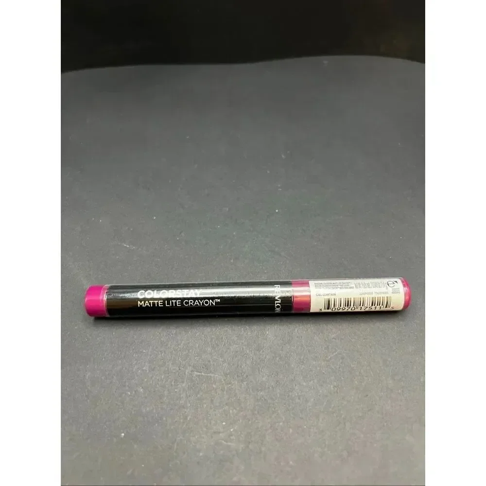 New Sealed Revlon Colorstay Matte Lite Crayon 005 Sky High
